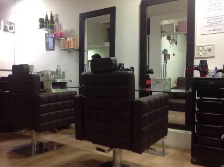 kommal-carnatiian-unisex-salon-spa